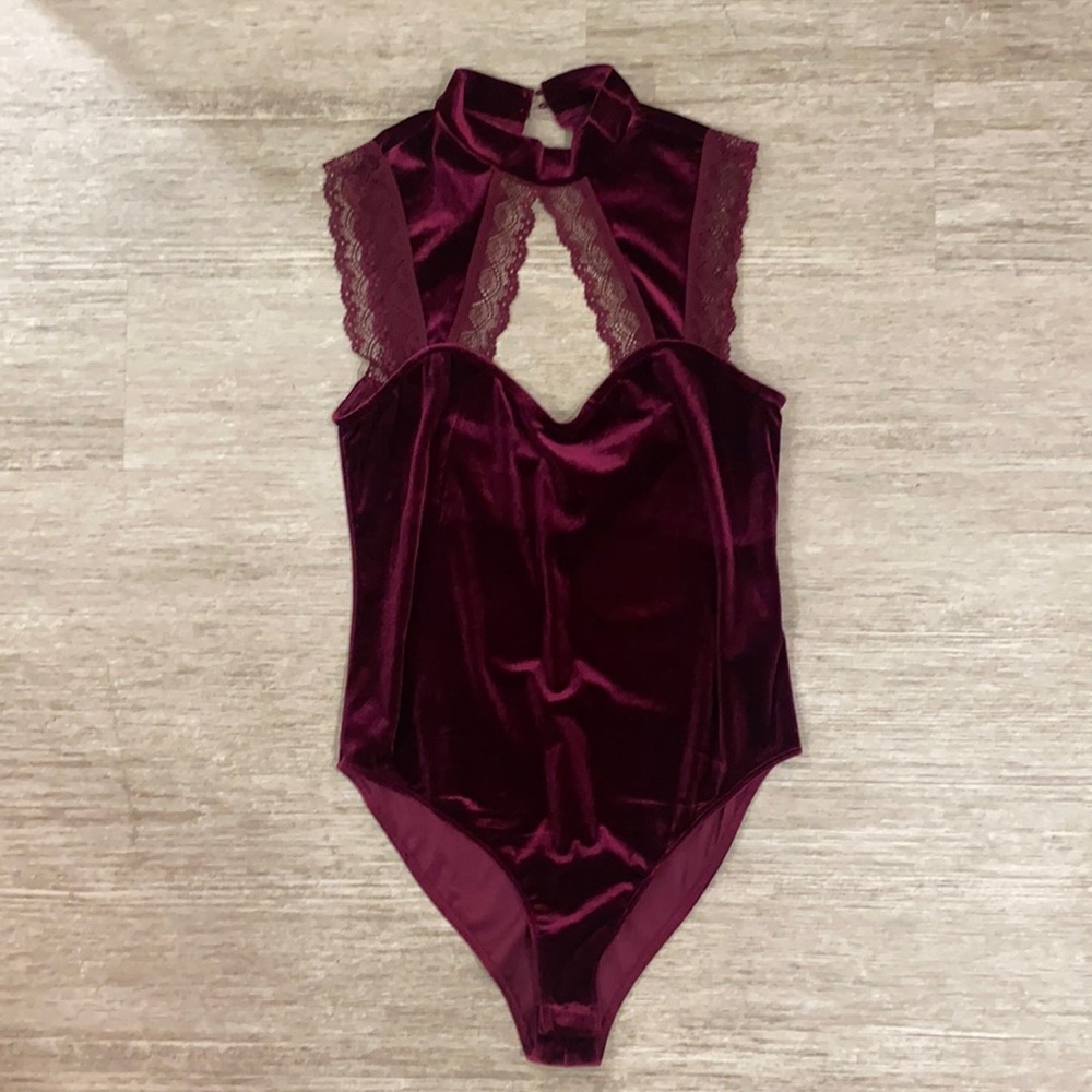 Burgundy velvet bodysuit shirt